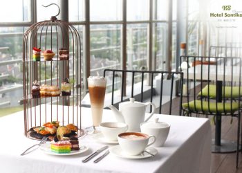 Nongkrong Asyik dengan Pemandangan Kota BSD di Skylounge15 Hotel Santika Premiere ICE-BSD City