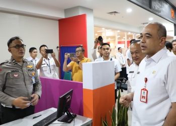 Resmikan Gerai Mal Pelayanan Publik, Bupati Zaki: Lebih Mudah dan Nyaman