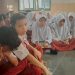 Murid SDN Girimukti Lebak Menangis Dengar Kisah Inspiratif