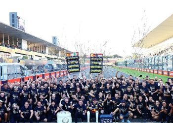 Tim Red Bull Racing Honda Raih Gelar Juara Dunia Konstruktor F1 2023