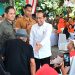 Presiden Jokowi Serahkan Bantuan Pangan Beras ke KPM di Cilegon