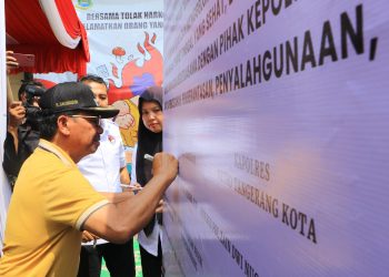 Wakil Walikota Tangerang, Sachrudin mendeklarasikan Kampung Tangguh Jaya Bebas Narkoba di RW 09 Kelurahan Sudimara Barat, Kecamatan Ciledug. (IST)