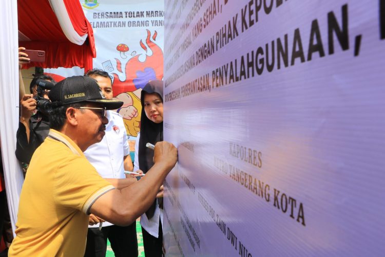 Wakil Walikota Tangerang, Sachrudin mendeklarasikan Kampung Tangguh Jaya Bebas Narkoba di RW 09 Kelurahan Sudimara Barat, Kecamatan Ciledug. (IST)