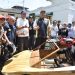 Tinjau Lomba Kereta Peti Sabun di Bandung, Menpora Dito Kagum Kreativitas Para Peserta