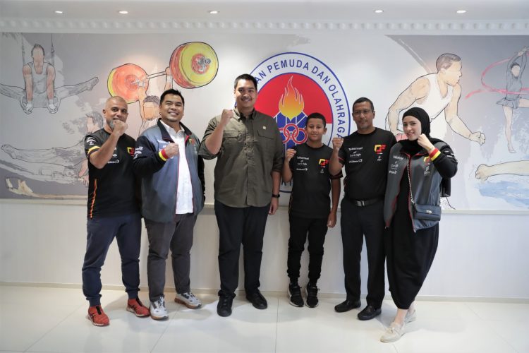 Menteri Pemuda dan Olahraga Republik Indonesia (Menpora RI) Dito Ariotedjo menerima audiensi Pegokar muda Indonesia Qarrar Firhand Ali yang berhasil meraih posisi kedua di kelas junior Rok Cup Italia 2023 putaran 7 di Sirkuit Franciacorta, Brescia, Italia, Minggu (6/8) lalu.(foto:raiky/kemenpora.go.id)
