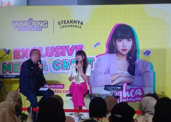 Ghea ‘Jiwa yang Bersedih’ Hipnotis Pengunjung Waroeng Steak & Shake Citra Raya Cikupa 