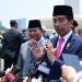 Saksikan Defile Pasukan dan Pawai Alutsista TNI, Presiden: Sangat Komplet