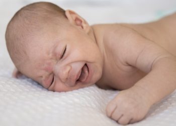 Jangan Sepelekan Jerawat di Wajah Bayi