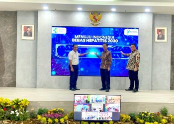 Setengah Juta Lebih Tenaga Kesehatan Disuntik Hepatitis B