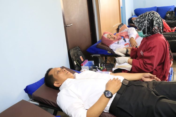 Korpri Kabupaten Tangerang gelar pekan donor darah untuk menyambut HUT Korpri ke-52. (RIK)