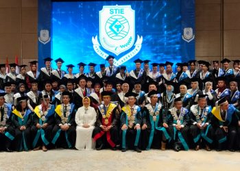 Ratusan Mahasiwa STIE PPI Citra Raya Cikupa Diwisuda
