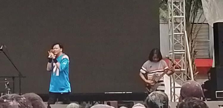 Band Gigi tapil di Paramount Color Walk 2023 di Gading Serpong. (RIZ)