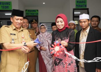 Pj Bupati Tangerang Resmikan BLK Komunitas Pondok Pesantren Assalam