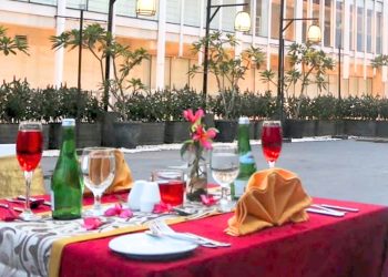 Romantic Dinner Valentine Day di Rooftop Hotel Santika BSD City