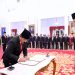 Presiden Jokowi Lantik Hadi Tjahjanto sebagai Menko Polhukam di Istana Negara