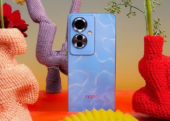 Dijual Terbatas, Handphone Si Biru Laut Jadi Incaran Konsumen