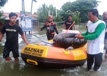 BAZNAS Bantu Penyintas Banjir di Demak