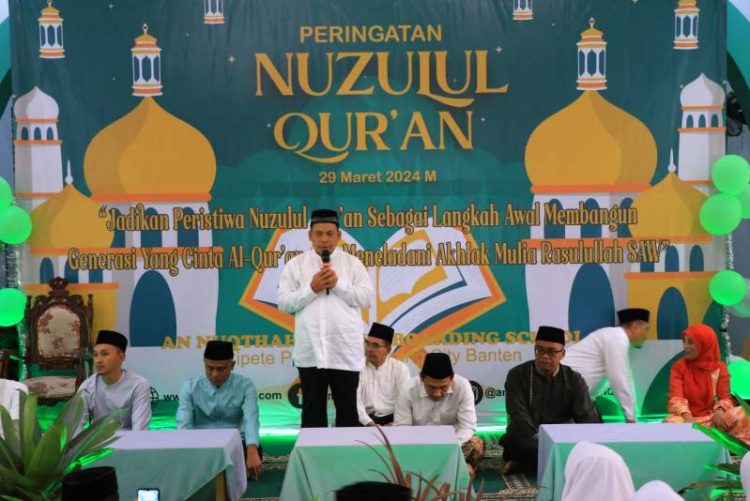 Pj Walikota Tangerang, Nurdin ngabuburit bareng santri. (KEY)