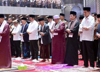 Presiden Jokowi dan Ibu Iriana Tunaikan Salat Idulfitri 1445 Hijriah di Masjid Istiqlal