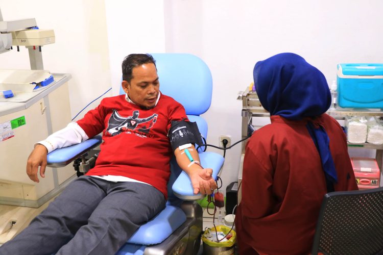 Pj Walikota Tangerang, Nurdin donor darah pada kegiatan Gerakan Donor Darah Nasional.