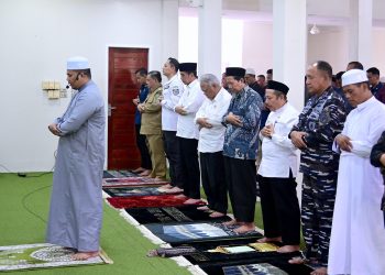 Presiden Jokowi Salat Jumat di Masjid Abdullah bin Abbas Kabupaten Kampar