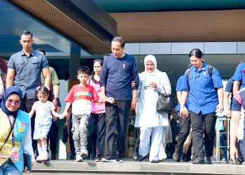 Edukasi Keberagaman Budaya Indonesia, Presiden Jokowi dan Ibu Iriana Ajak Cucu ke TMII