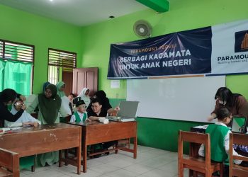 Paramount Land Periksa Kesehatan dan Bagi-bagi Kacamata Gratis untuk Pelajar