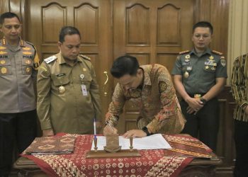 Komitmen Sukseskan Pilkada Serentak, Pemkot Tangerang Didapuk Penghargaan dari Kemendagri