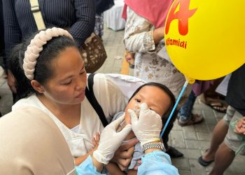 Sukseskan PIN Vaksinasi Polio, Alfamidi – Zwitsal Gelar Program Posyandu Keluarga