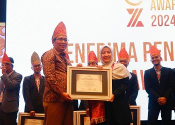 Program Qur’an Call dan Tuli Mengaji Raih Penghargaan Diajang Zakat Awards 2024
