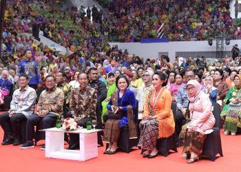 Presiden dan Ibu Iriana Hadiri Peringatan Hari Kebaya Nasional