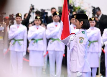 Di Ibu Kota Nusantara, Presiden Jokowi Kukuhkan 76 Anggota Paskibraka Tahun 2024
