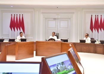Pimpin Ratas RAPBN 2025, Presiden Jokowi: Waspadai Risiko Ekonomi Global