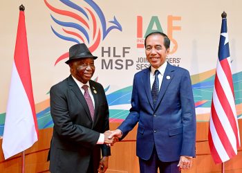 Bertemu di Bali, Presiden Jokowi dan Presiden Boakai Bahas Kerja Sama Strategis Indonesia-Liberia