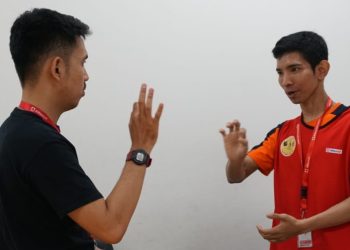 Alfamidi Latih Karyawan Bahasa Isyarat untuk Dukung Komunikasi Inklusif