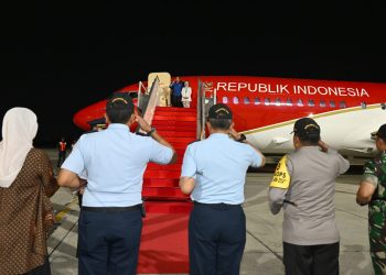 Presiden Jokowi dan Ibu Iriana Bertolak ke Jawa Timur untuk Kunjungan Kerja