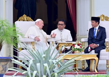 Presiden Jokowi dan Paus Fransiskus Serukan Toleransi dan Perdamaian dalam Kunjungan Bersejarah di Indonesia