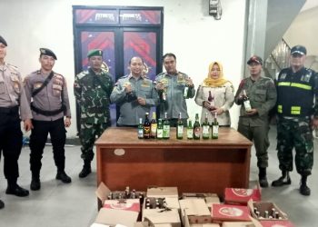 Hasil Razia di Jatiuwung, Ratusan Botol Miras Disita Satpol PP Kota Tangerang