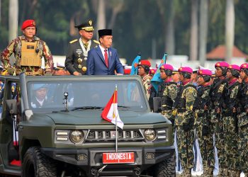 Presiden Jokowi Pimpin Upacara Peringatan HUT Ke-79 TNI di Monas