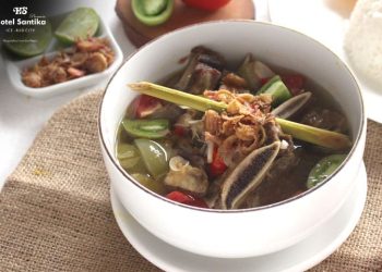Racikan Spesial dengan Kuah Segar Iga Garang Asam Khas Cirebon Ala Chef Hotel Santika ICE-BSD City