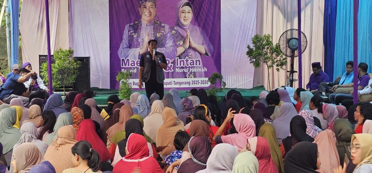 Calon Bupati Tangerang, Maesyal Rasyid saat kampanye di Teluknaga.