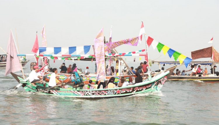 Festival Pesisir di Tanjung Pasir, Teluk naga, Kabupaten Tangerang.
