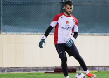 Jelang Lawan Bahrain, Shin Tae-yong Umumkan Kondisi Terakhir Maarten Paes