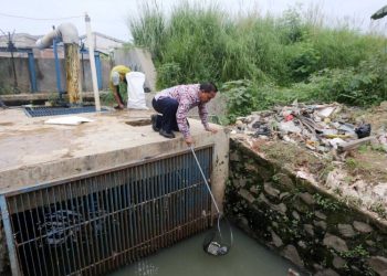 Pj Wali Kota Tangerang Tinjau Titik Rawan Banjir di Periode Hidrometeorologi