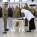Pj Bupati Andi Ony Lantik dan Ambil Sumpah 60 ASN Jabatan Fungsional