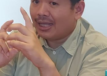 Penyebab, Gejala, dan Cara Penanganannya Skoliosis pada Lansia