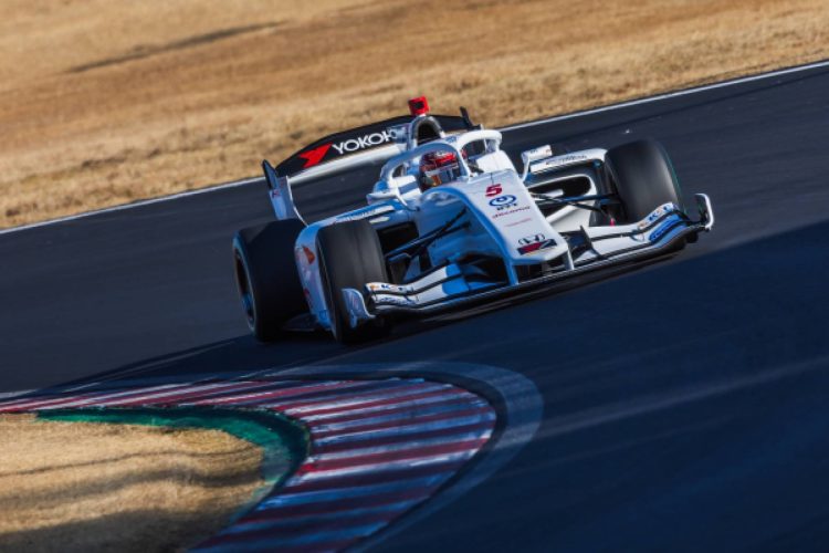 Super Formula musim 2025.