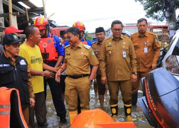 Pemkot Tangerang Salurkan Obat-obatan, Selimut, dan Makanan untuk Pengungsi Banjir