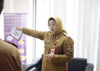 Wabup Intan Tinjau Posko Satgas THR