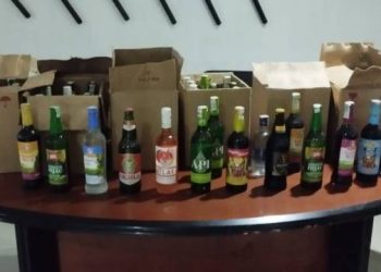 Berkedok Toko Plastik, Puluhan Botol Miras Diamankan di Kota Tangerang